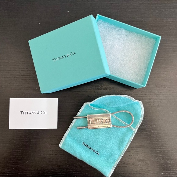 New Tiffany Co. Atlas 2004 Sterling Silver .925 Cable Key Chain Ring Fob - Picture 1 of 9